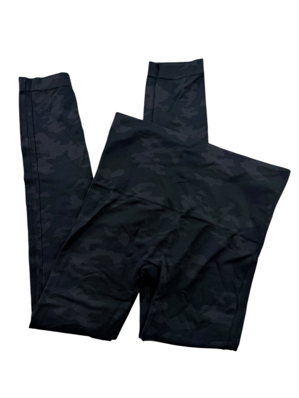 SPANX Look At Me Now Black Camo Leggings